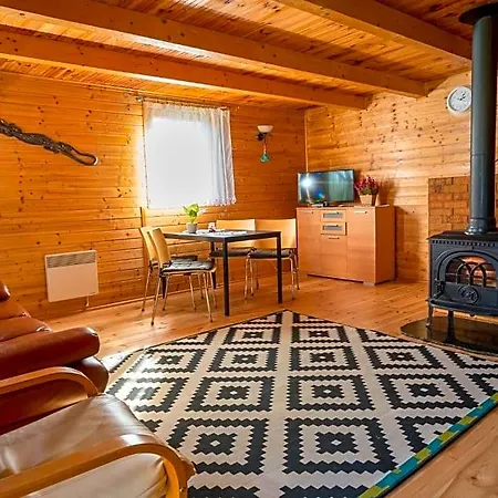 Lodge Letniskowy Urowo